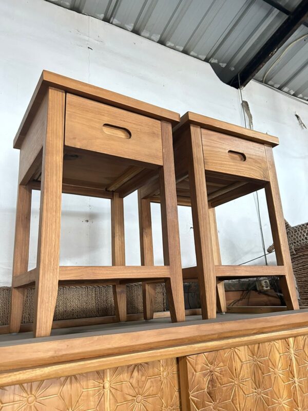 Simple Side Table - 1 Drawer