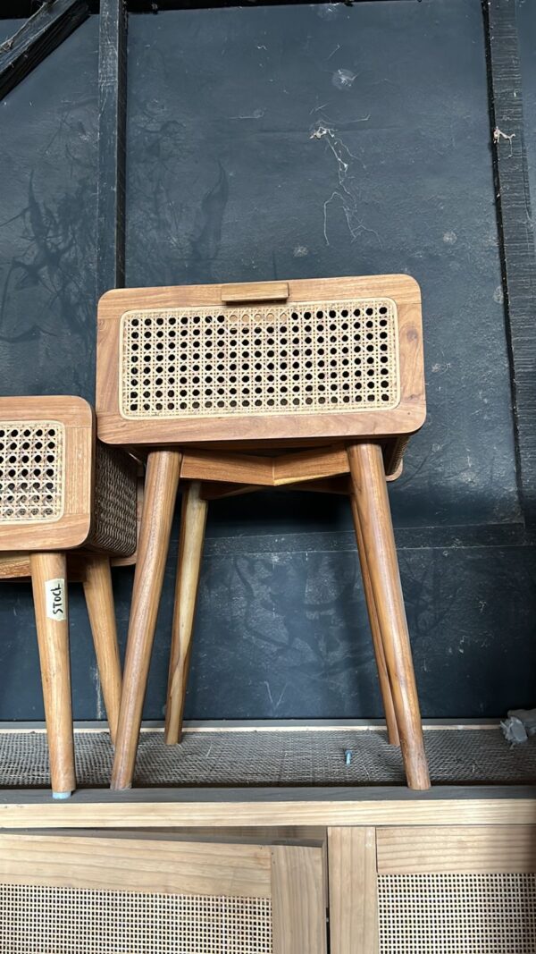 Simple Side Table - 1 Drawer