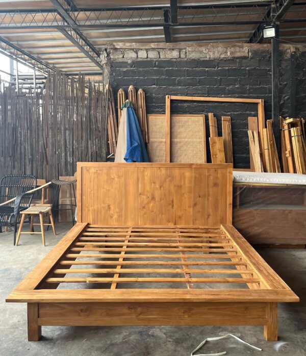King Size Bedframe - Full Teakwood