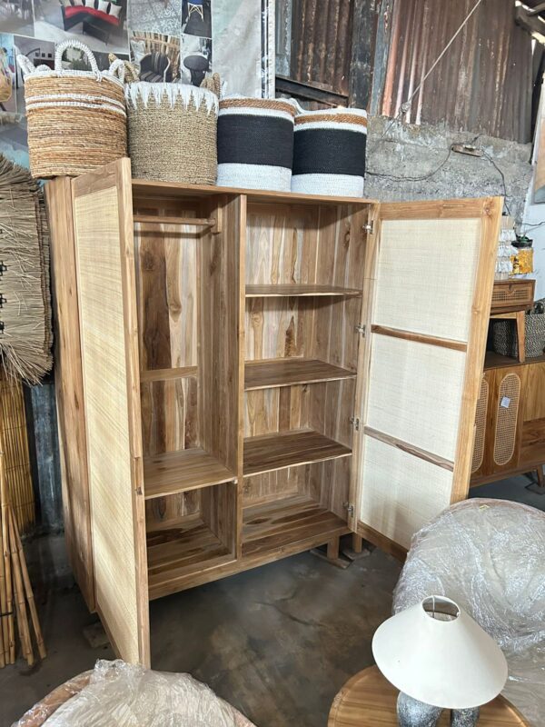 Big Wardrobe - Teakwood Combined Rattan - Gambar 3