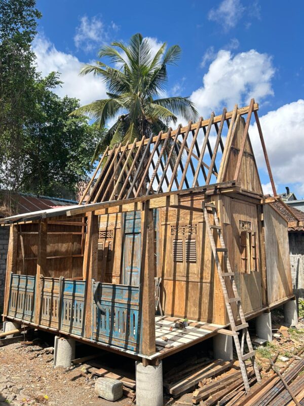Wooden Antique House - Medium Size