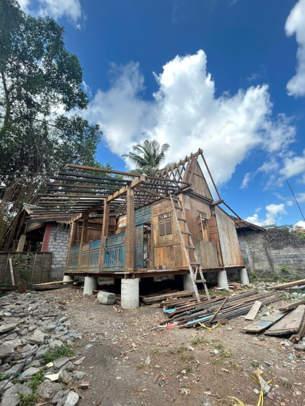 Wooden Antique House - Medium Size - Gambar 2