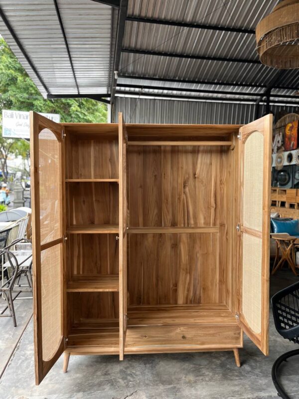 Wardrobe 3 Doors - Teakwood Rattan - Gambar 3