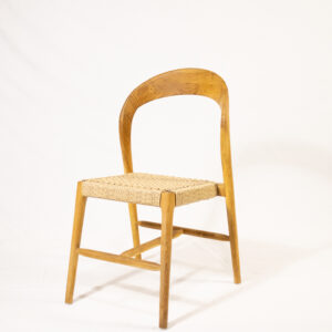 Delona Chair