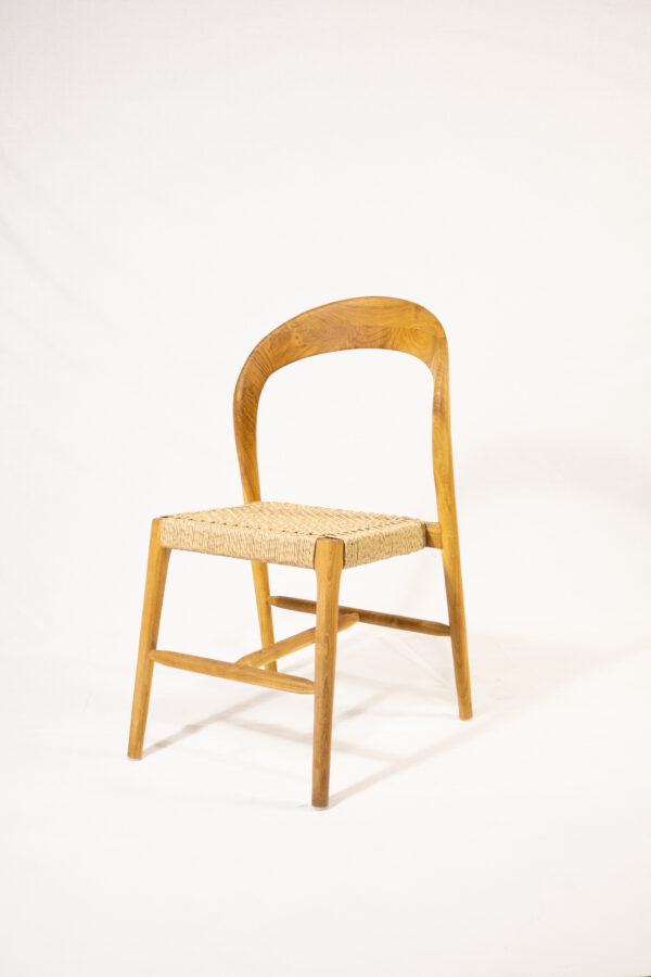 Delona Chair