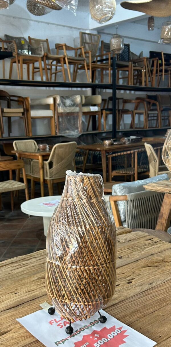 Lamp Side Rattan - Unique